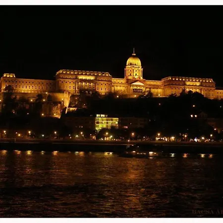 Always A Huge Sale! Appartement Budapest