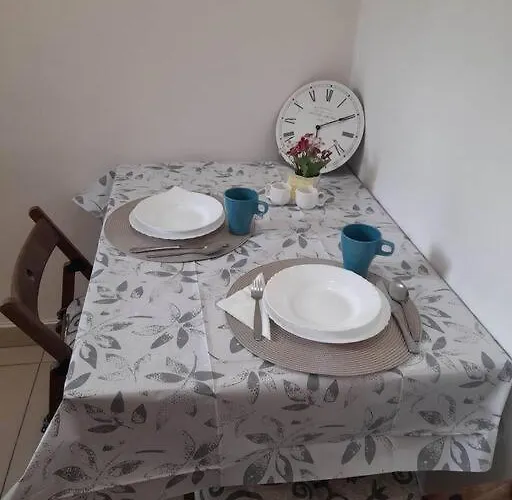 Always A Huge Sale! Appartement *
