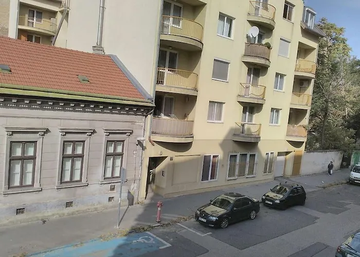 Always A Huge Sale! Appartement Budapest
