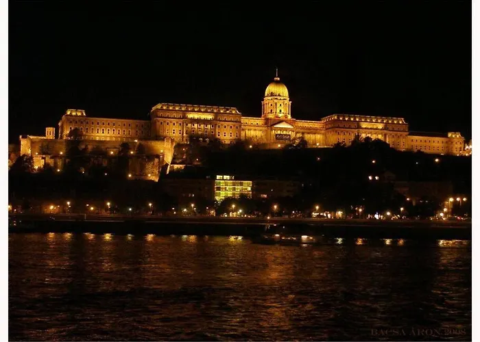 Always A Huge Sale! Appartement Budapest