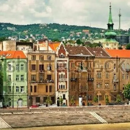 Always A Huge Sale! * Budapeste