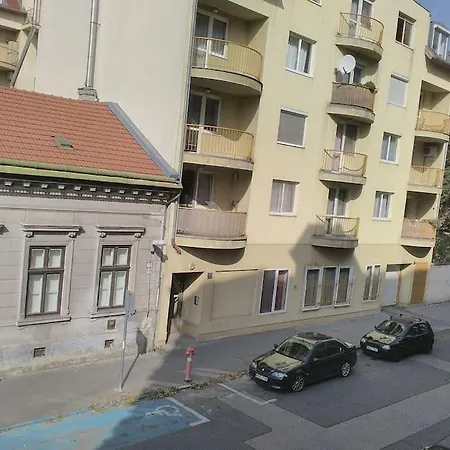 Always A Huge Sale! Апартаменты Будапешт