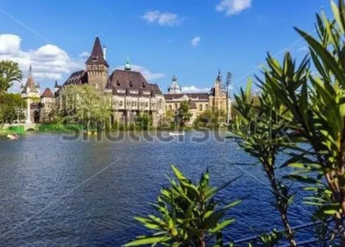 Always A Huge Sale! Апартаменты *