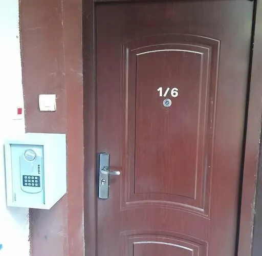 Always A Huge Sale! Апартаменты