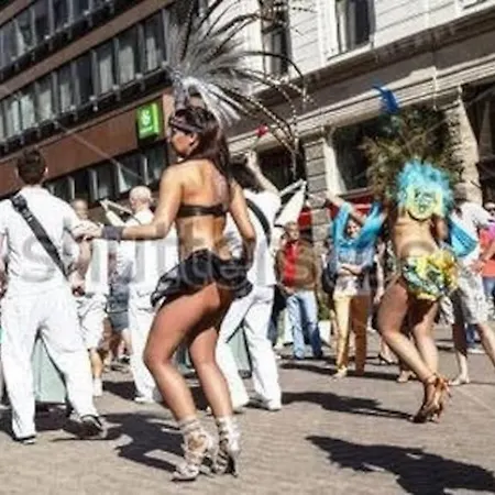 Always A Huge Sale! 아파트 *